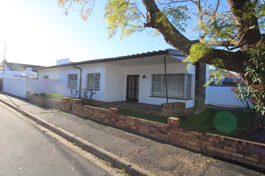 To Let 3 Bedroom Property for Rent in Lochnerhof Western Cape